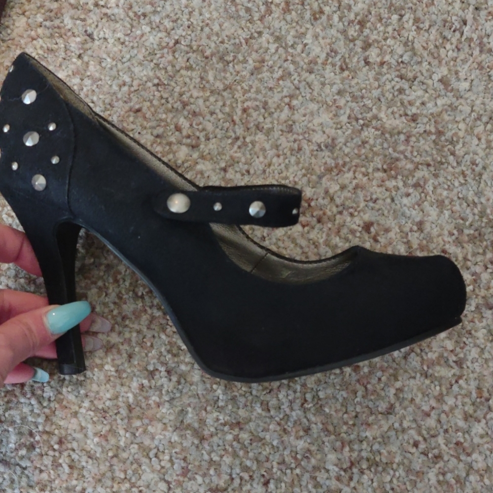 Suede High Hells - Picture 3 of 4
